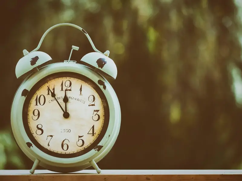 刚分手要怎么挽回？要是挽回不了还有坚持的必要吗？什么时候才是最佳挽回时间？