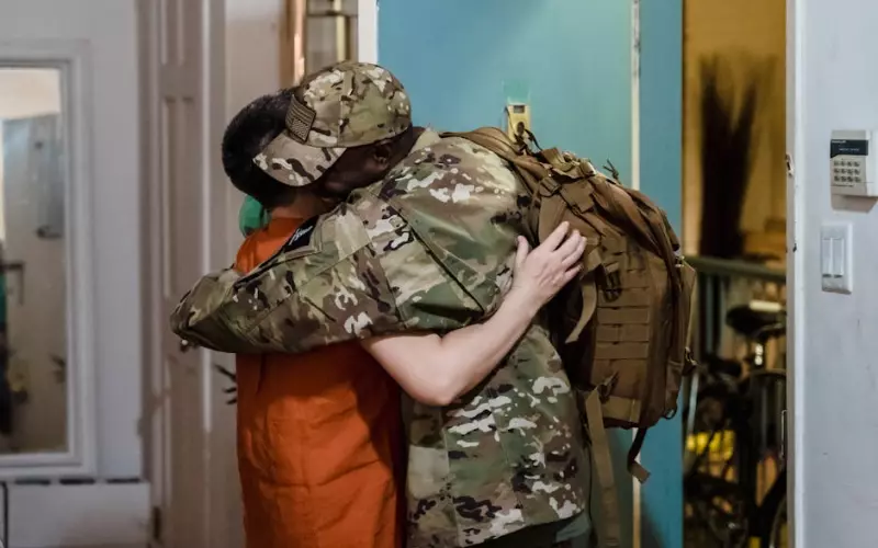 老公有了婚外情怎么帮他回归家庭(婚外情男人回归家庭会想念情人吗)