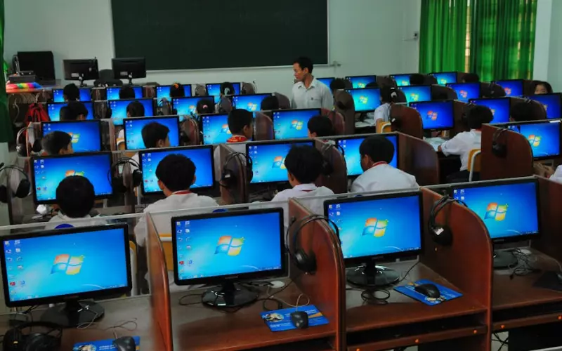 恋爱怎么保持联系(恋爱初期如何推进关系)