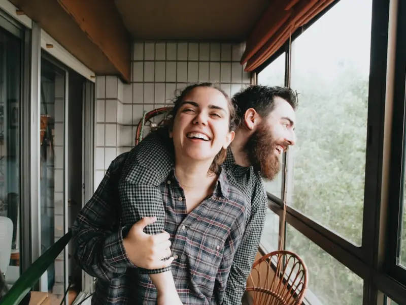 异地恋如何维持感情？情感导师教你怎么让感情只升不降！