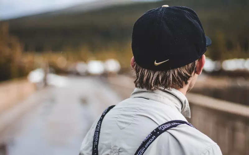 想让男人对你着迷的方法：学会对他“冷”