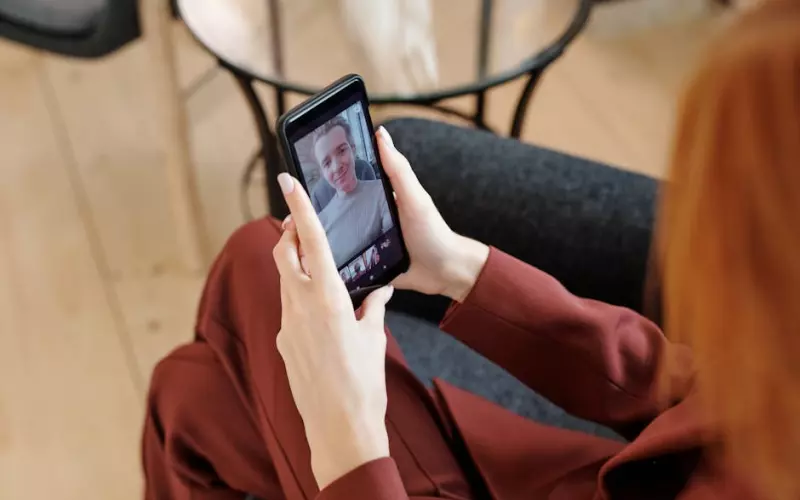 婚外情微信聊天记录删除怎么取证(婚外情只聊天不见面是什么心理)