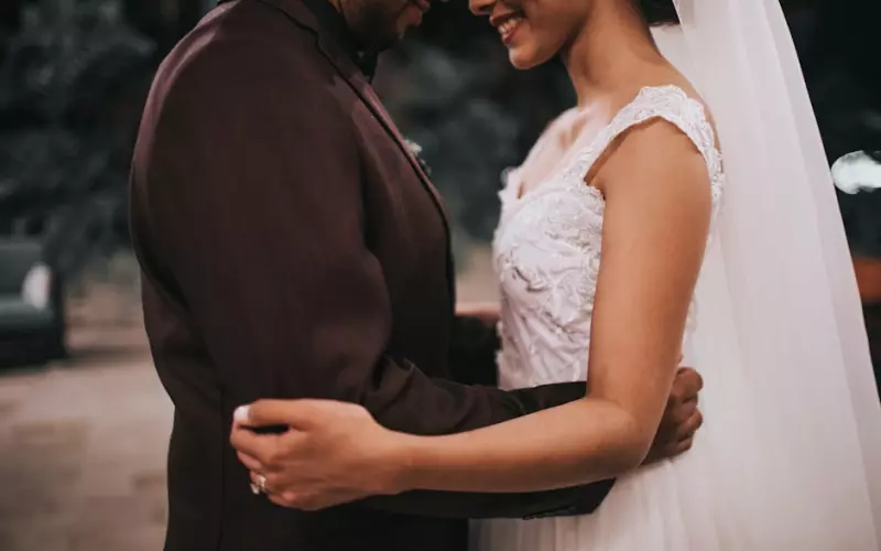 离婚怎么才能快速的挽回婚姻(离婚后如何挽回婚姻的技巧)