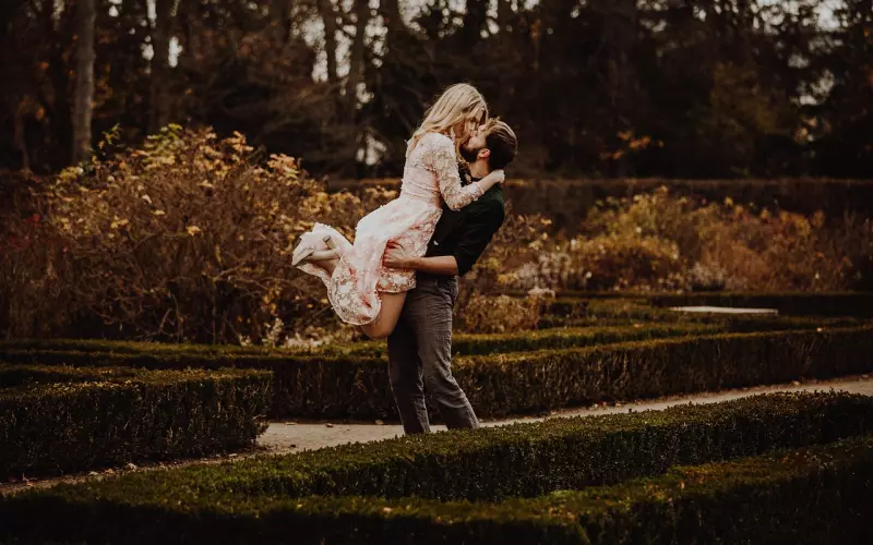 吵架闹分手还没删除微信怎么挽回