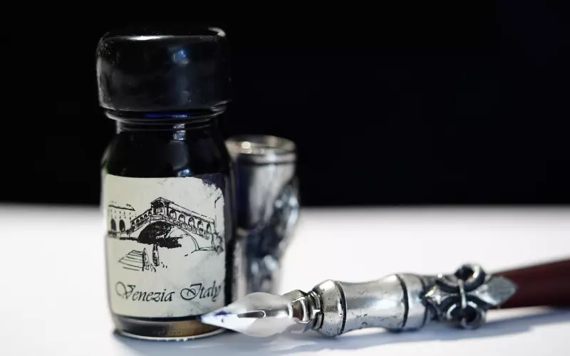 分手后拉黑微信如何挽回