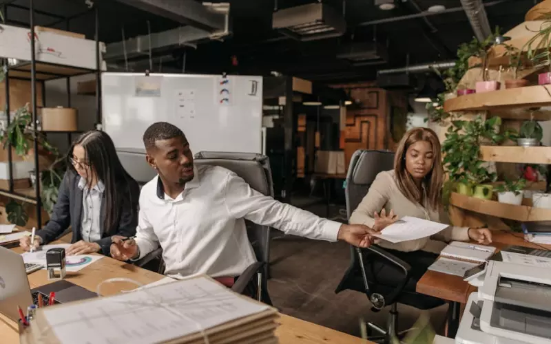 摩羯座男朋友突然说分手怎么挽回(摩羯座男生分手怎么挽回)