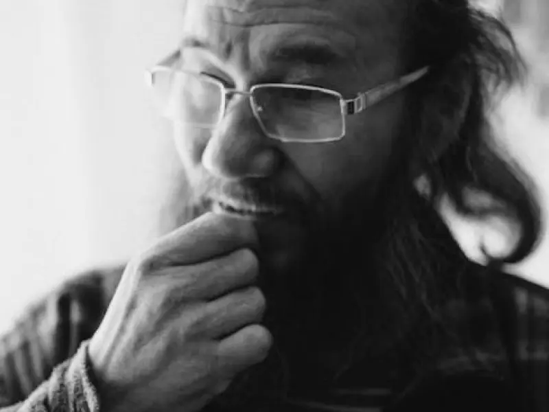 老公出轨怎么挽回：老公出轨要不要挽回，挽回该怎么做