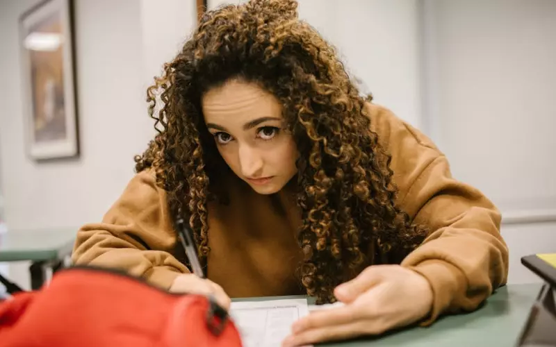 媳妇出轨怎么挽回(媳妇出轨了婚姻还能挽回吗)