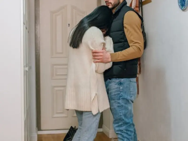 女朋友伤心了怎么挽回：分手了想要复合，该怎么说呢