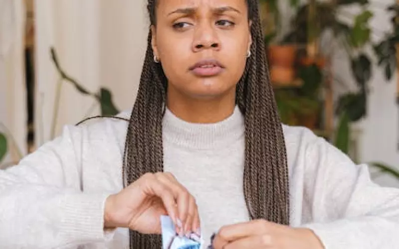 分手后被前男友拉黑该怎么挽回?