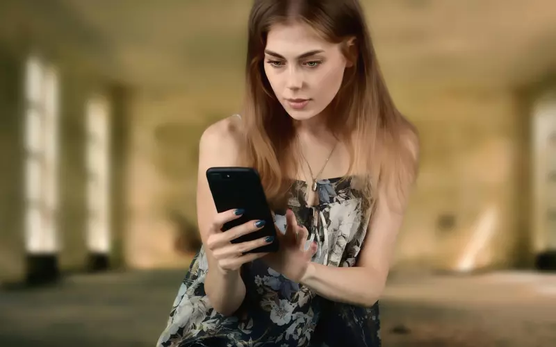 偷看对方电话短信 安全感不好怎么挽回