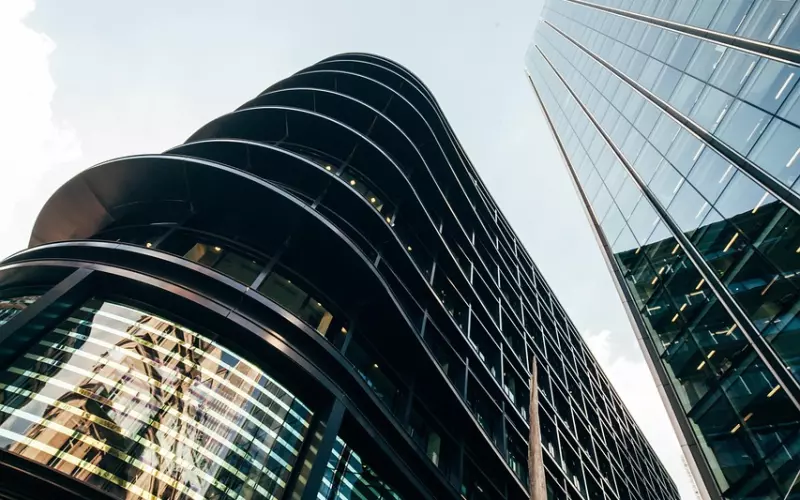 被老公发现出轨了怎么挽回(自己出轨被老公发现了怎样挽回)