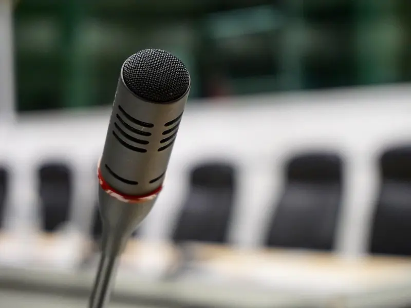 遇到强劲的情敌，该如何挽回？