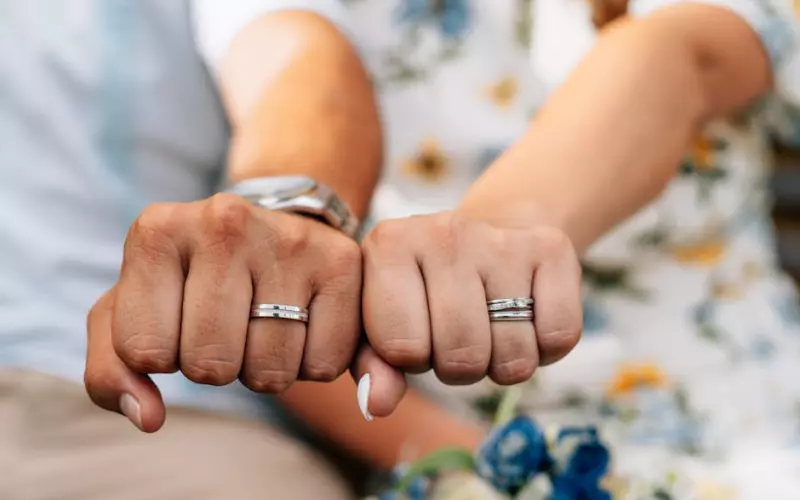 如何从破碎的婚姻中挽回爱情(婚姻有了背叛该怎么挽回)