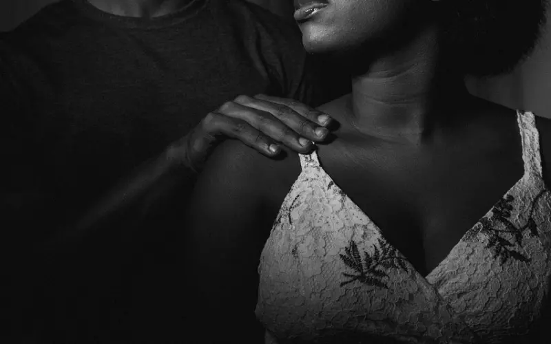 触碰老公底线怎么挽回她的感情