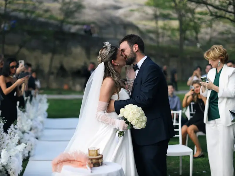 怎么挽回破碎的婚姻：婚姻遭遇小三的侵入，如何挽救婚姻