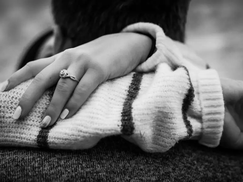 如何挽回婚姻，怎么挽回出轨的老公，正确处理方法