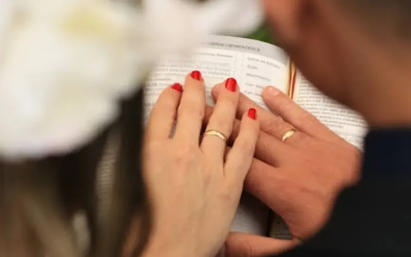 如何挽回婚姻，婚姻出现危机怎挽回，挽回婚姻最聪明的方法