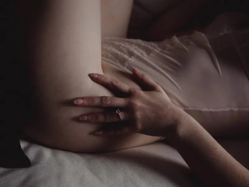 如何挽回婚姻，丈夫出轨妻子怎么办？学习聪明女人如何挽回