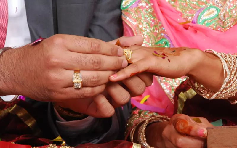 单身式的婚姻该如何挽救(无交流婚姻能维持多久)