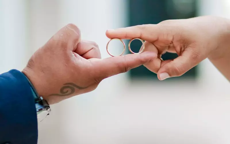 婚姻中怎样挽回感情和婚姻(赣州挽回感情团队挽救婚姻)