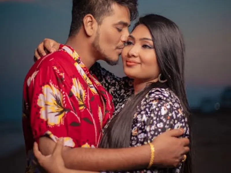 如何挽回婚姻：婚姻出现危机面临离婚，该怎么挽回？