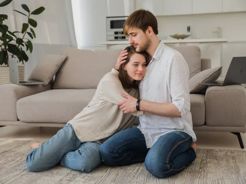 怎么挽救婚姻：老公伤心，婚姻出现危机，该怎么挽救婚姻