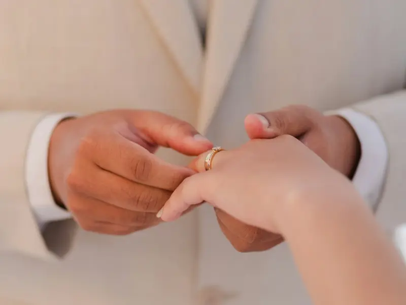 如何挽回婚姻方法，老公出轨怎么办，用对方法成功捍卫婚姻