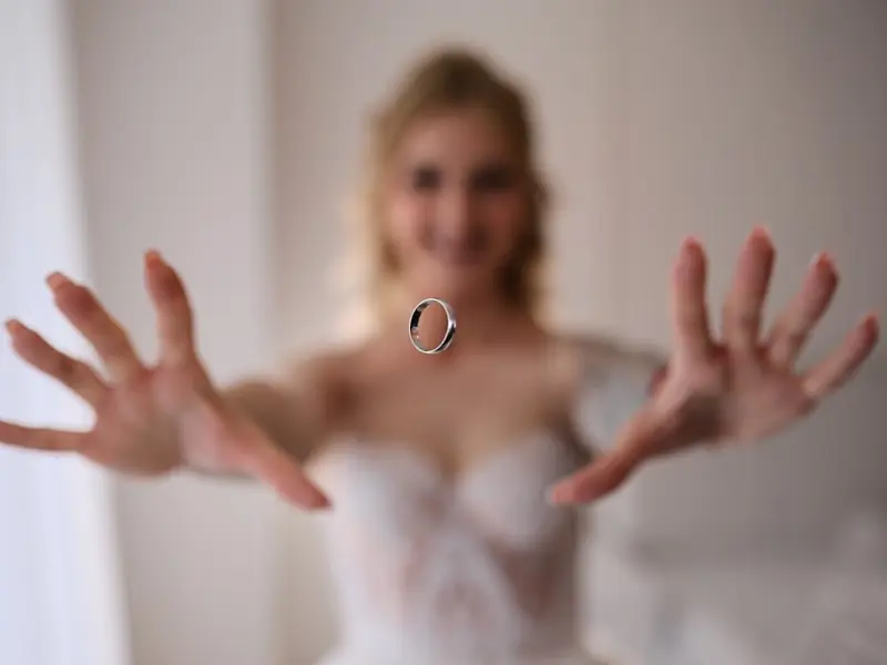 怎样挽回婚姻，老公出轨怎么办？如何解决婚姻危机