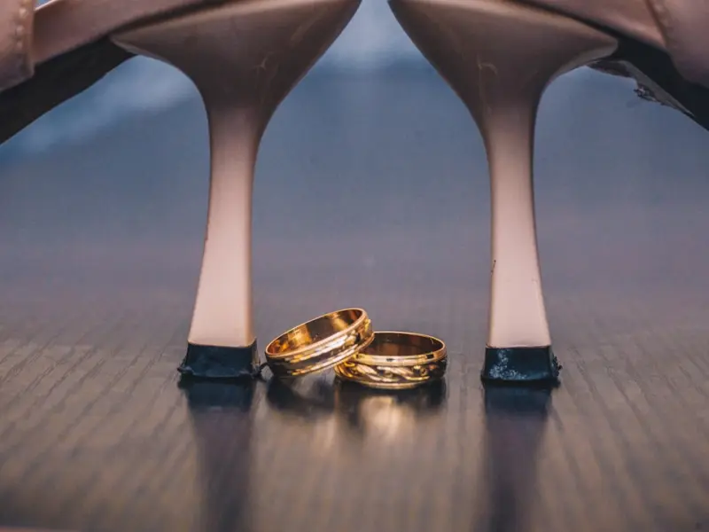 怎样挽回自己的婚姻，老公出轨怎样挽回，挽回婚姻最明智的方法