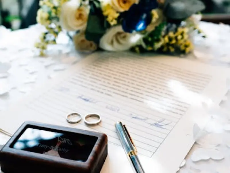 如何挽回婚姻，该如何挽回婚姻爱情