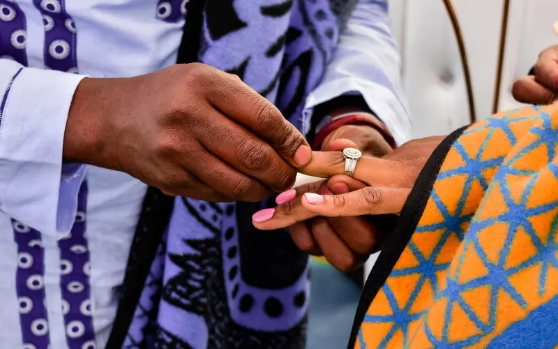 如何挽回婚姻，拯救婚姻家庭，老公出轨后的正确挽回方法