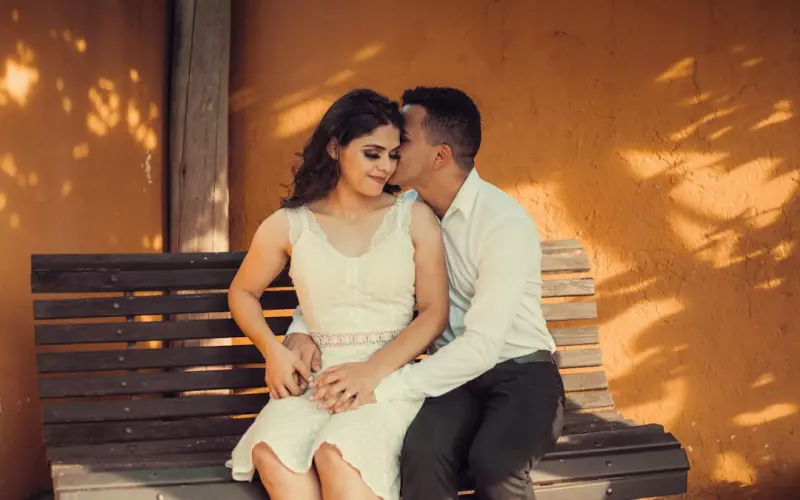 婚外情老公出轨怎么挽回婚姻(老公出轨如何挽回婚外情)