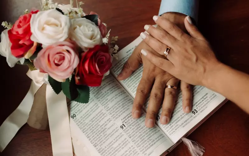 挽回婚姻该怎么挽回(怎么挽回婚姻的三个技巧)