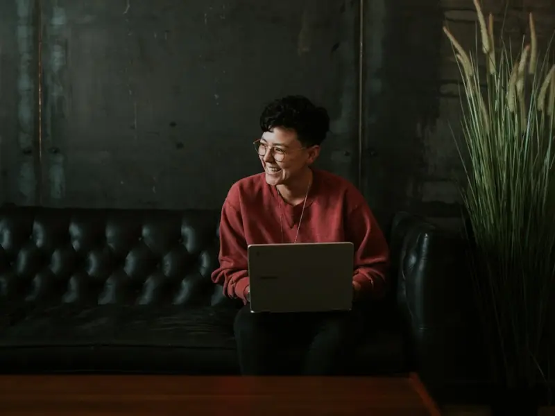 怎么趁热打铁，借机把女生约出来?