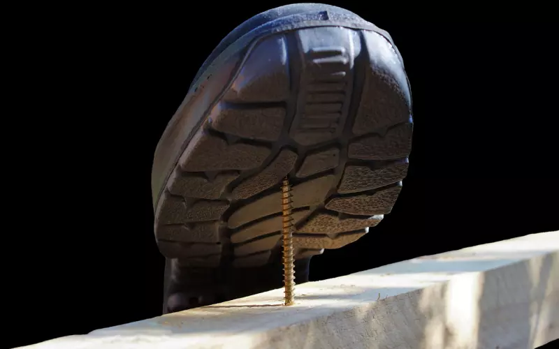 如何安全无风险的和女生聊性话题？