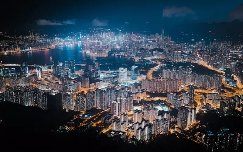 分手后梦到前男友怎么和他说(和现任结婚了一直梦到前任)