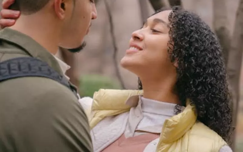 分手后如何运用二次吸引技巧挽回男友?