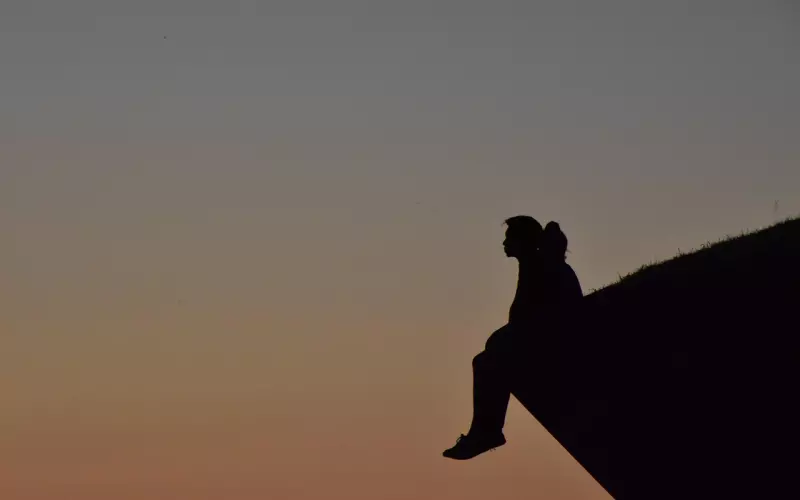 和平分手后如何挽回双子座女生(双子座女生分手后怎么挽回最有效)