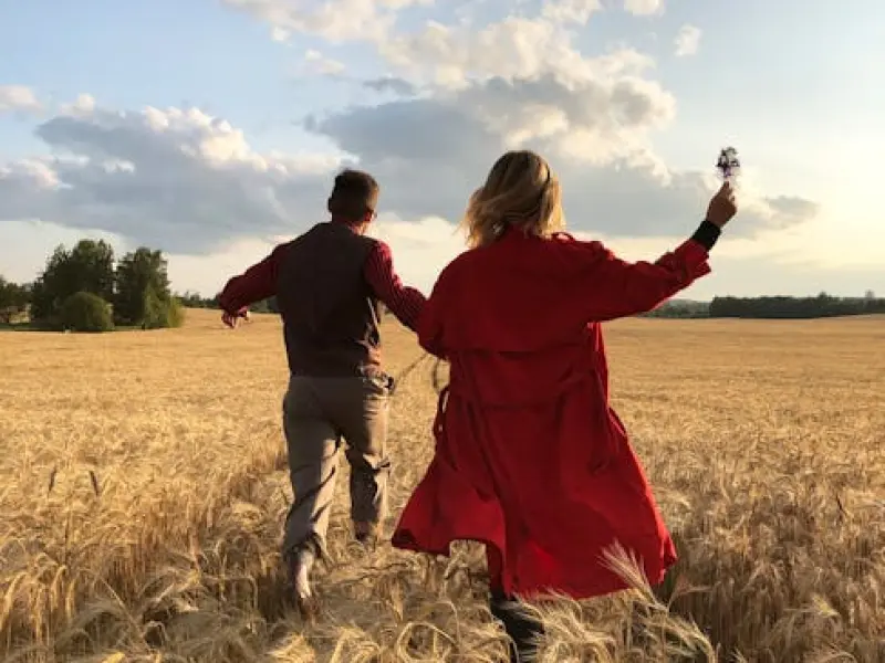 异地恋男友如何挽回：跟前男友分手了想要复合，该如何挽回？