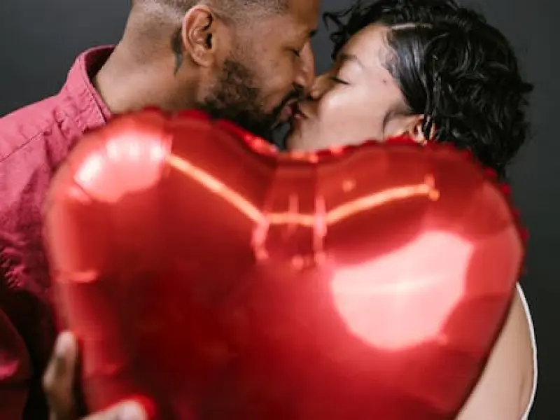 如何挽回一个男人的心：，老公要和我离婚我该挽回吗