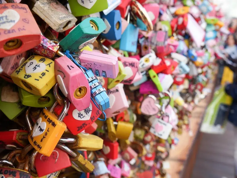 伤心的老公怎么挽回：不小心打了老公，该如何挽回老公的心