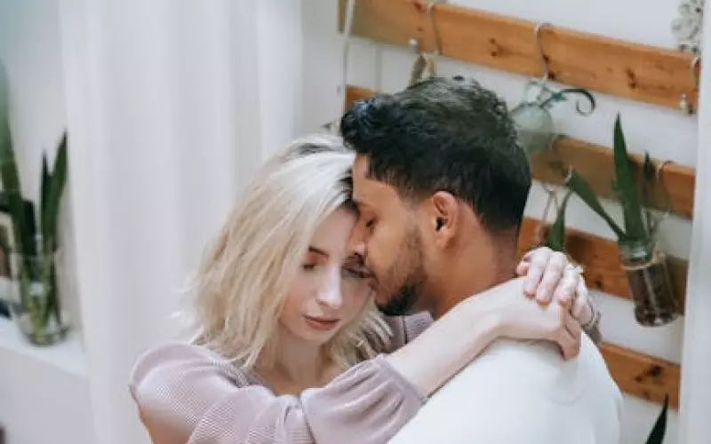 老婆出轨后怎样挽回老婆的心(后悔自己出轨怎么挽回老婆的心)