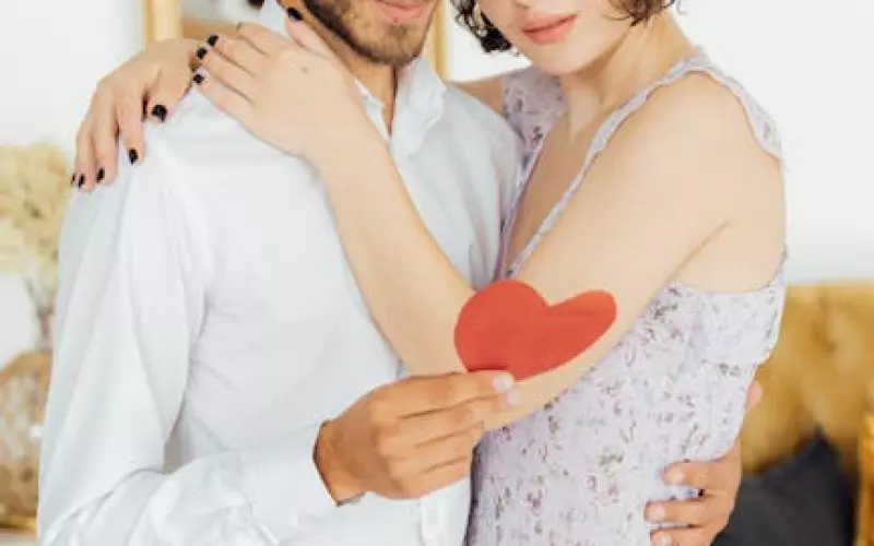 老公已出轨一年如何挽回老公的心(老公有外遇却坚决离婚如何挽回)