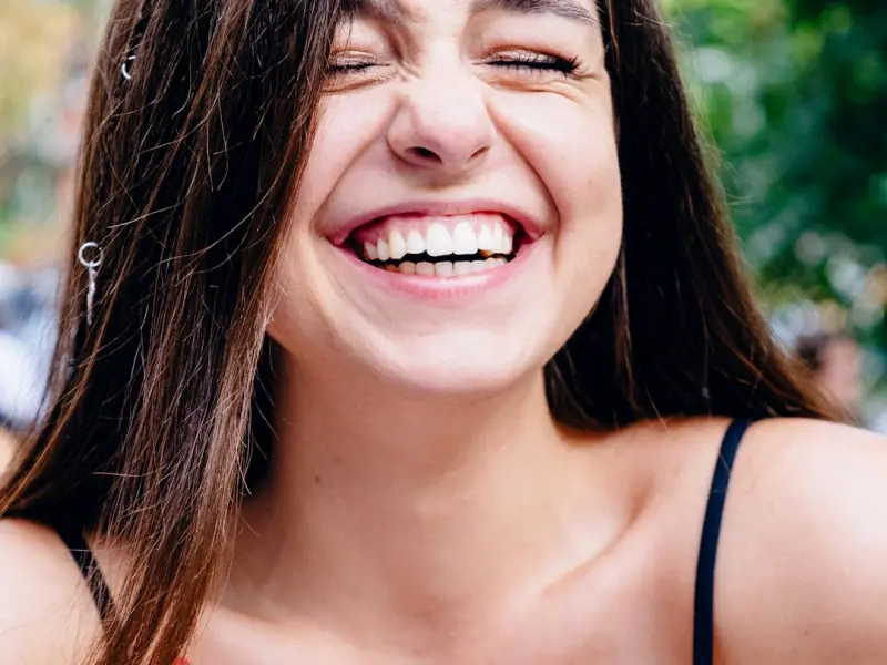 怎么样挽回男朋友的心，与男朋友分手还被拉黑了，还能挽回吗？