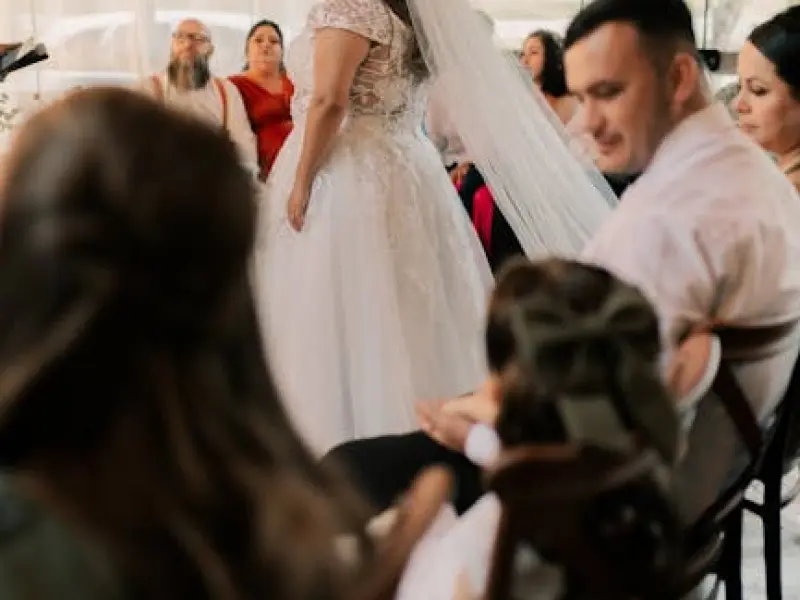 怎么挽回男友的心：跟男友的感情遭到了父母的反对，该怎么挽回男友