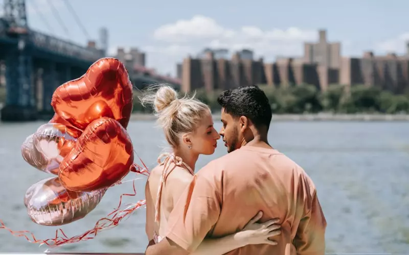 怎么样能挽回男友的心  教你四招挽回他的心