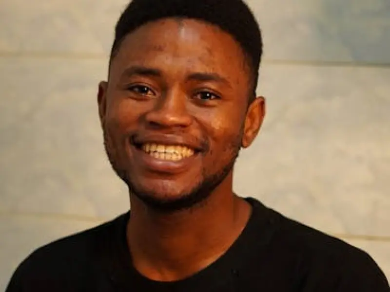 如何挽回前男友：如果爱他就不要轻易放手