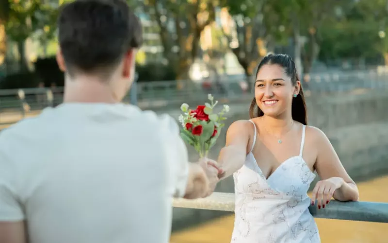 分手后挽回初恋男友的方法