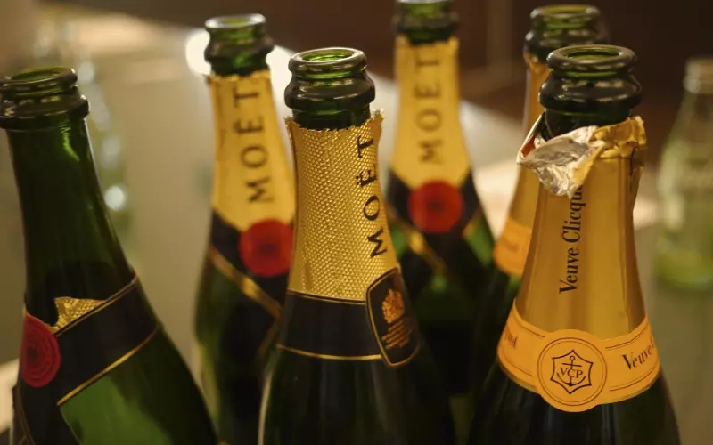 分手后挽回初恋男友的方法